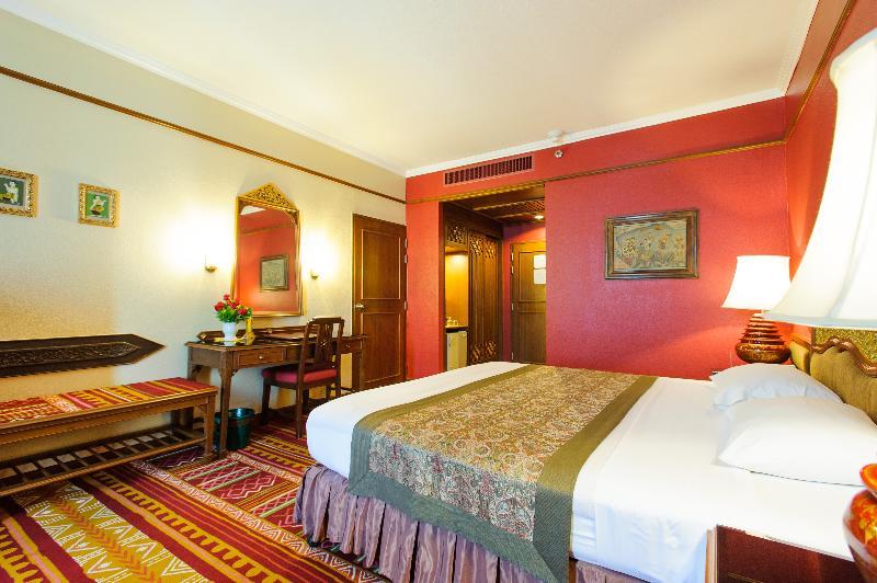The Empress Hotel - Sha Extra Plus Чиангмай Екстериор снимка